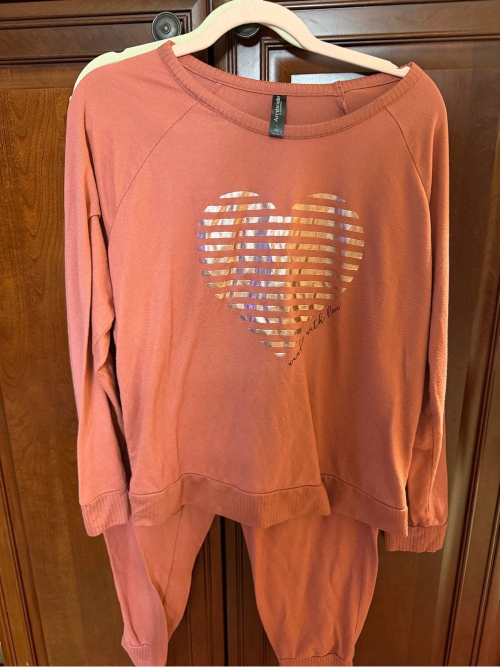 Ambrielle Sz L 2-Piece Heart Loungewear Pajama Set